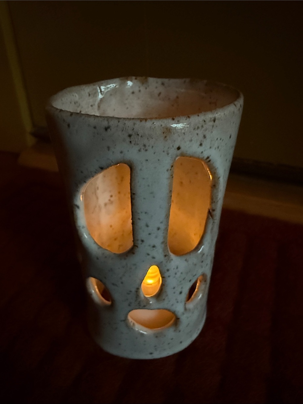 👻 White Speckled Ceramic Ghost/Pumpkin Face Lantern